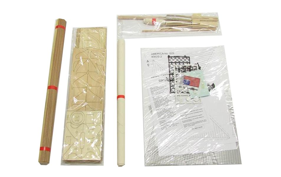 Bausatz Segelschiff America, 560 mm 1:72<br>Segelschiff Modellbausatz