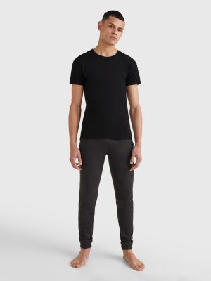 Pacote com 3 camisetas essenciais premium com elastano
