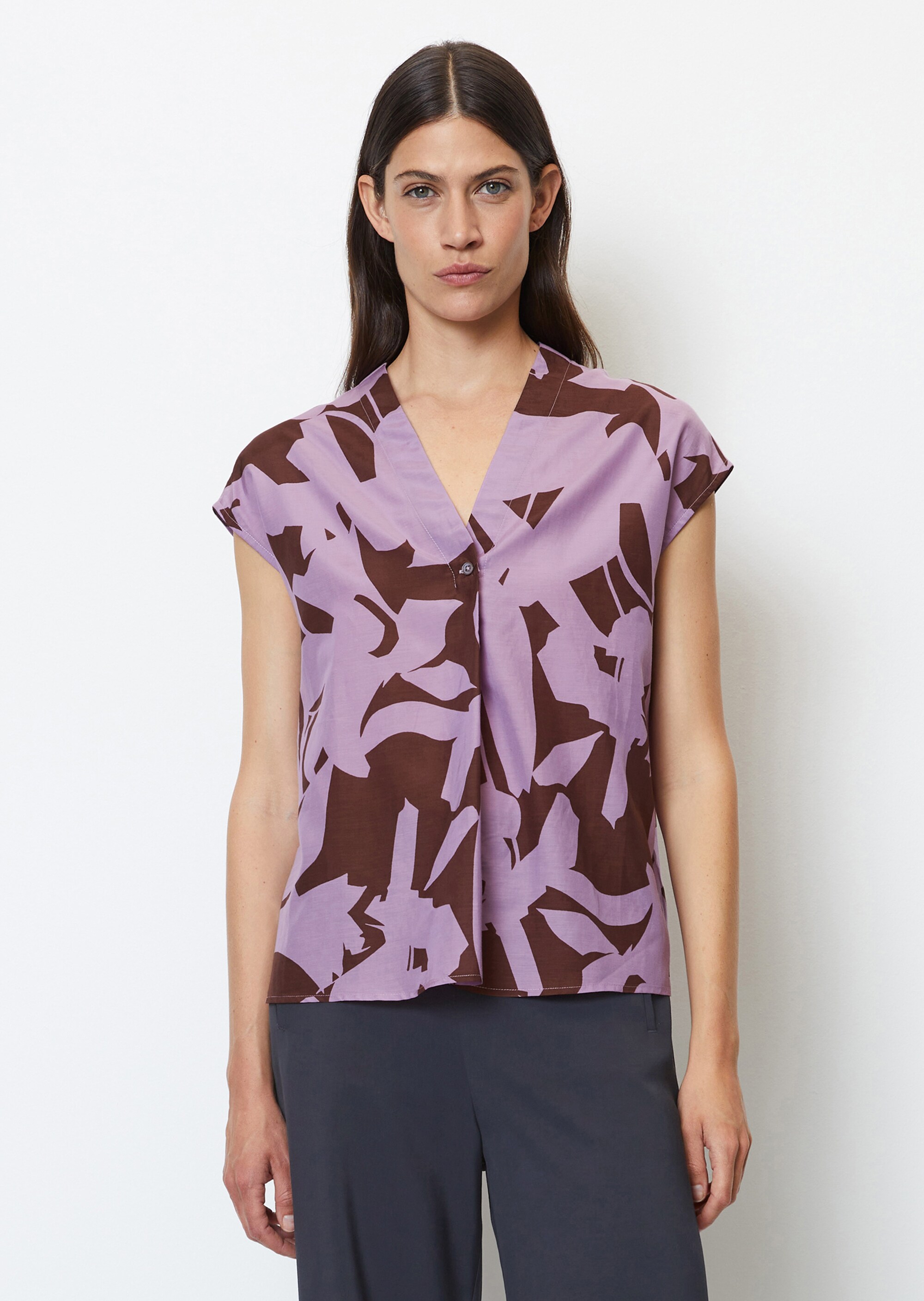 Ärmellose V-Neck-Bluse regular aus softem Organic Cotton-Viskose-Mix