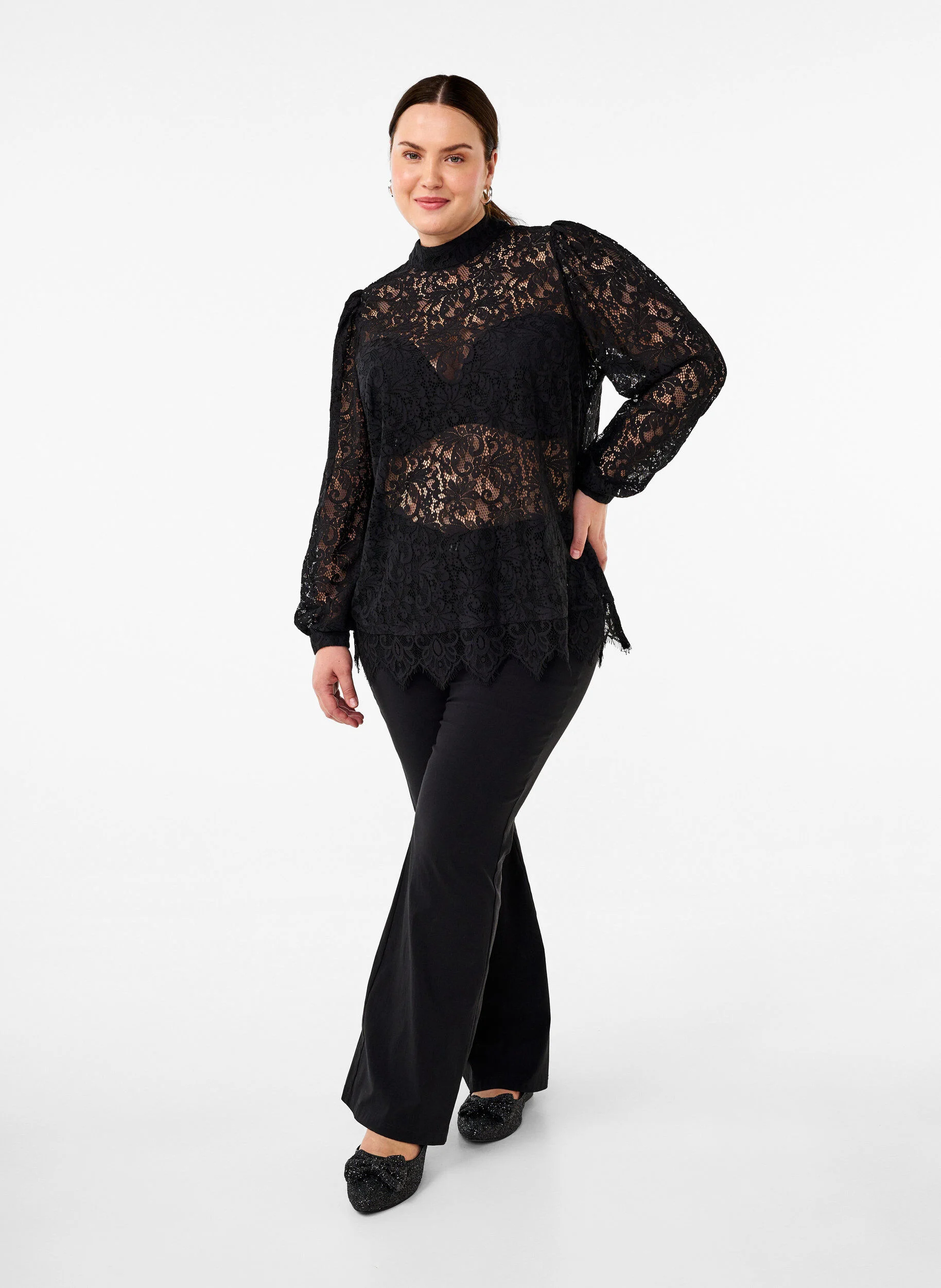 Blonde bluse med sløjfedetalje