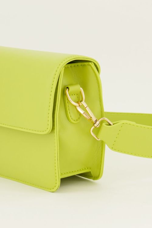 Groene leather look crossbody tas