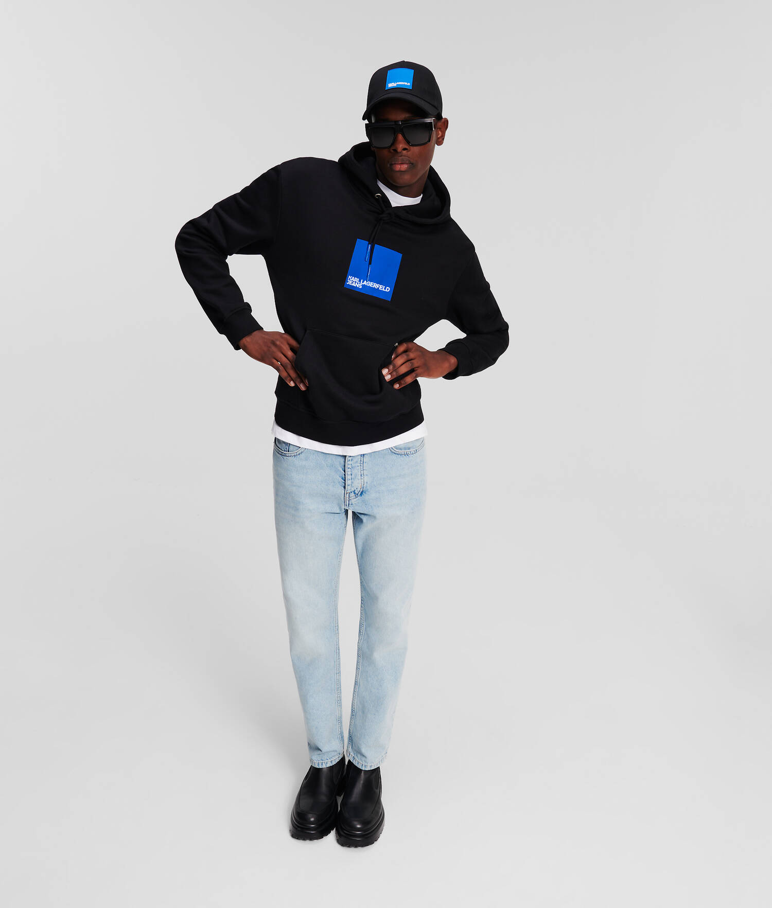 SWEAT À CAPUCHE AVEC LOGO KLJ ENCADRÉ