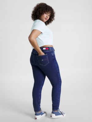 Camiseta cropped com logo essencial da Curve