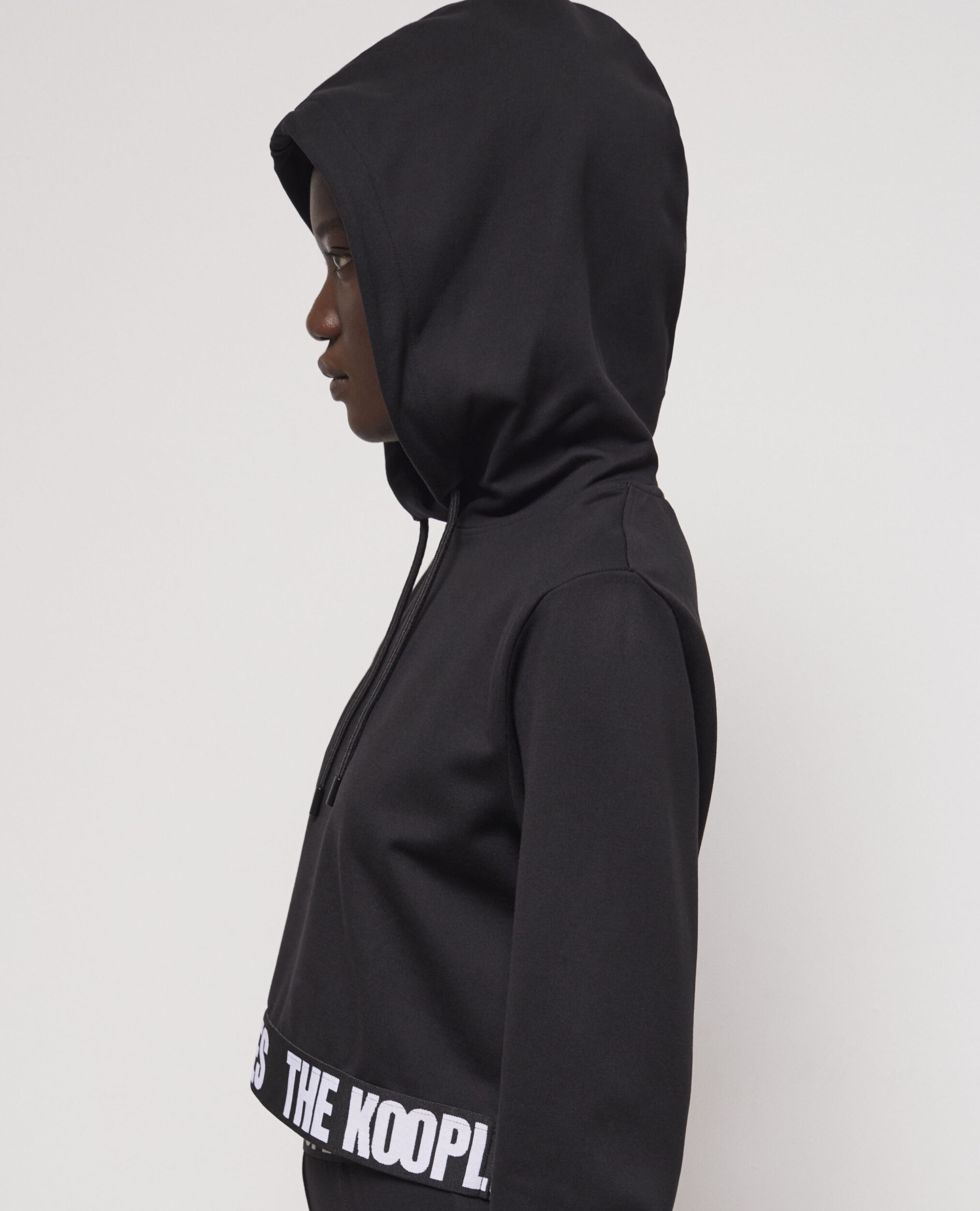 Sweatshirt à capuche et logo