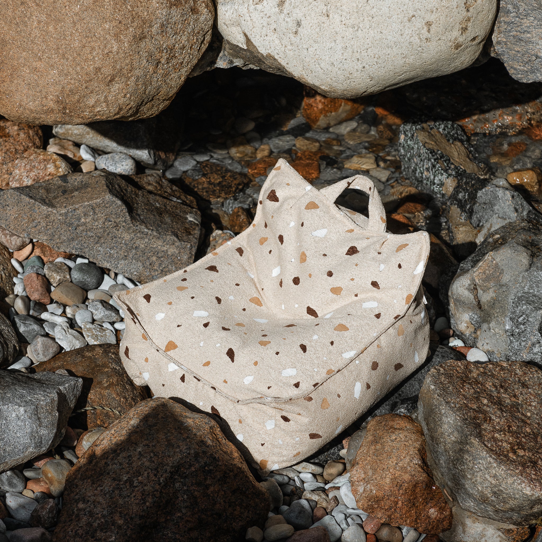 Wigiwama Sitzsack und Ottomann Set Terrazzo Sand