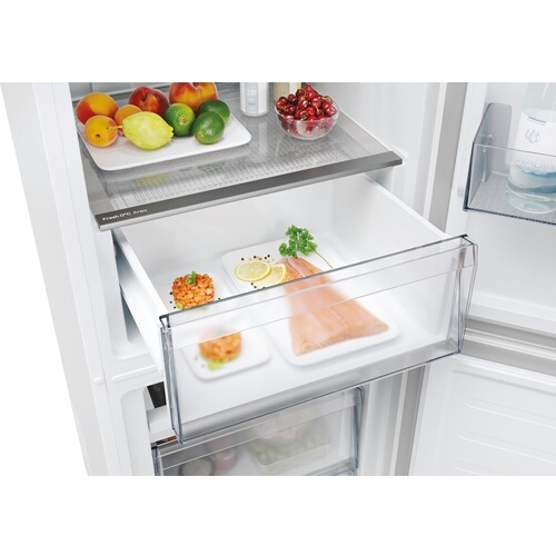 Réfrigérateur congélateur en bas Candy cncq2t518ew