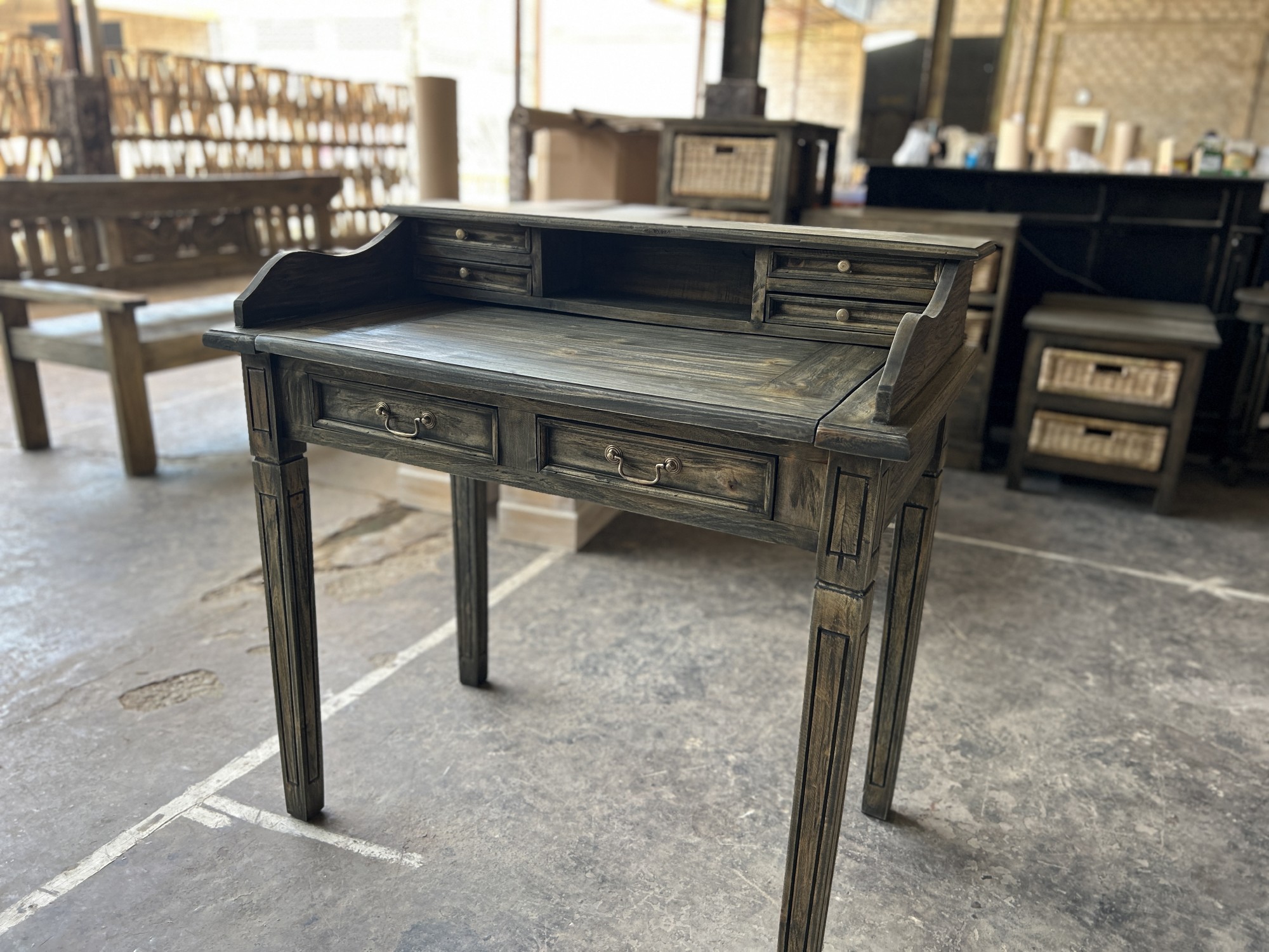 Schreibtisch 'Beckler', blackwashed, B 100 cm, H 100 cm, L 57 cm von fischer's lagerhaus