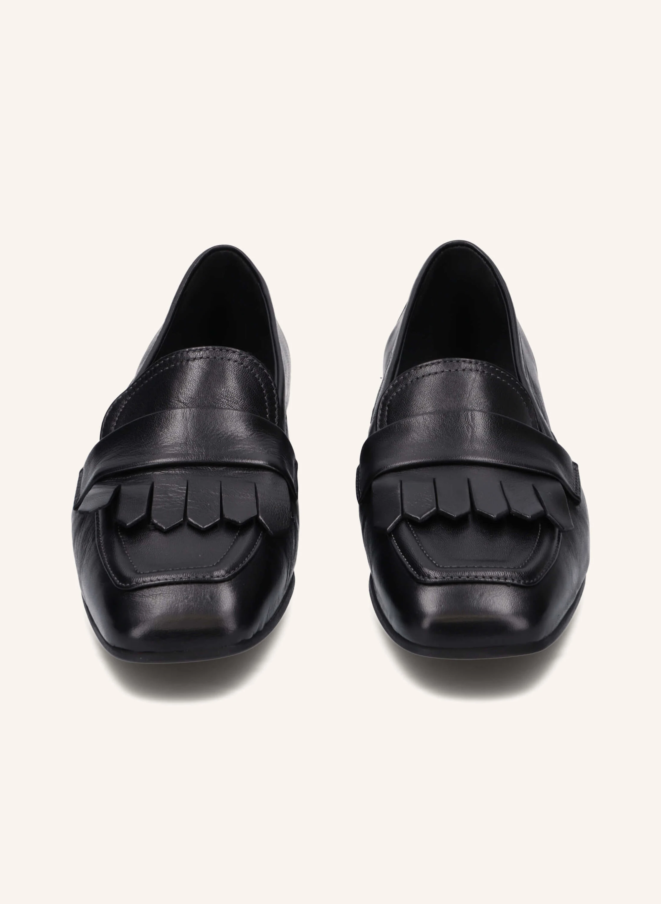 THEA MIKA Loafer