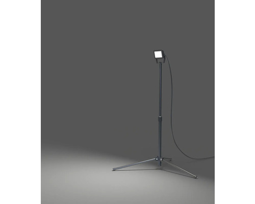 LED statief werklamp IP65 20W 3300 lm 5000 K koelwit, stroomkabel 3G1,0 mm² H07RN-F met veiligheidsstekker 3,0 m