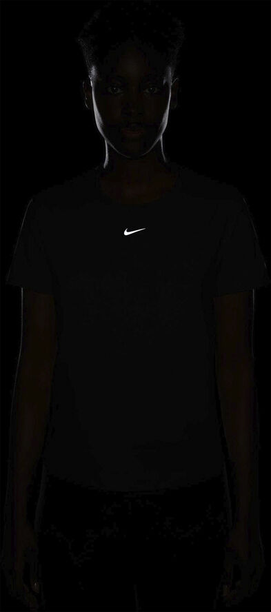 Nike One Classic Dri-FIT T-shirt Sort