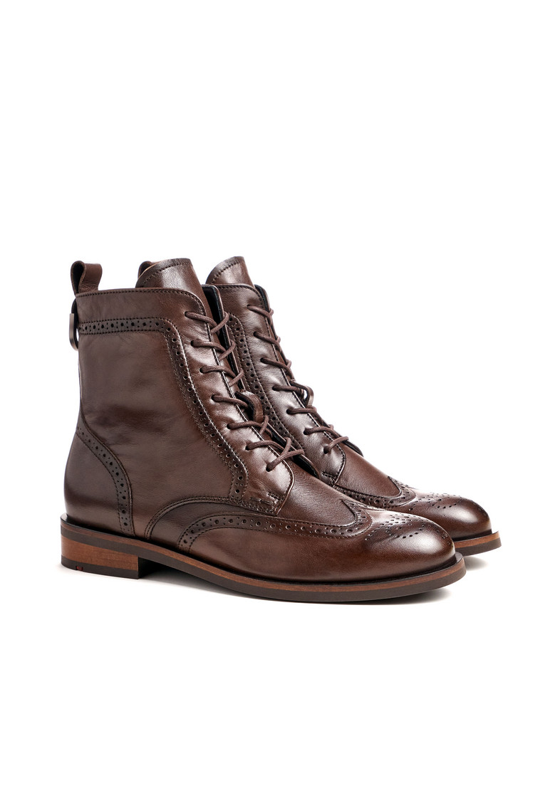 STIEFELETTE Braun