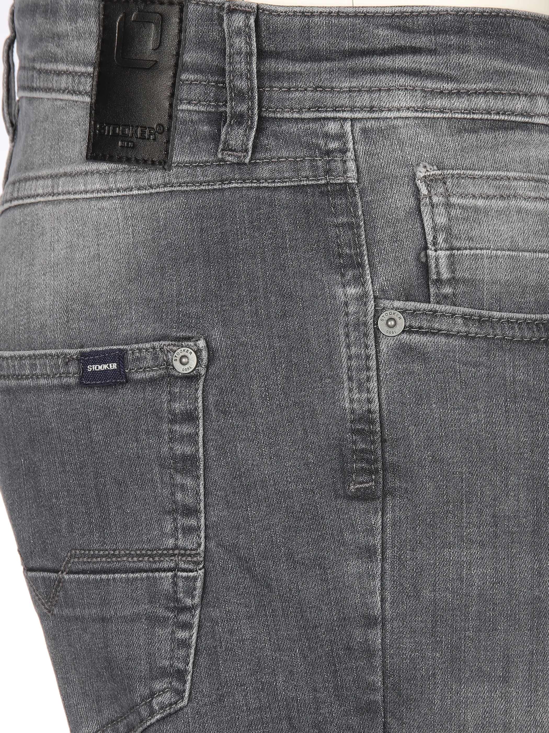 Herren Jeanshose mit geradem Bein