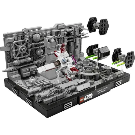 LEGO® Star Wars™ 75329 Death Star™ Trench Run Diorama