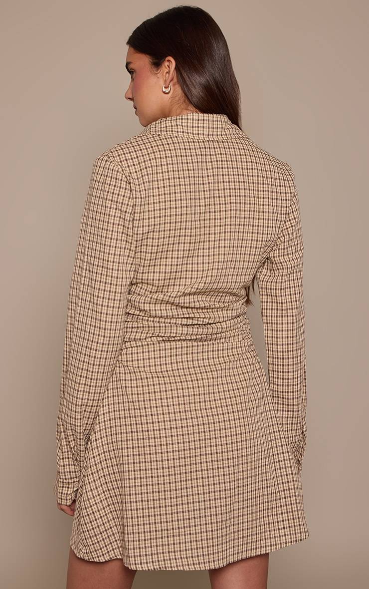 Crème Robe Chemise À Carreaux Cintrée À Manches Longues Avec Boutonnage