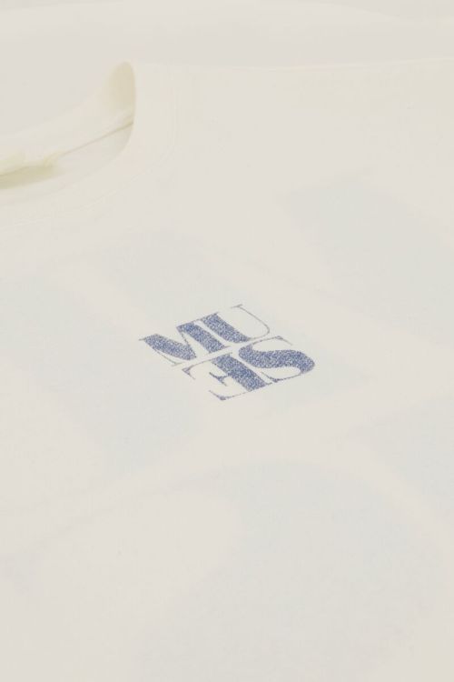 Wit T-shirt met blauwe denim fotoprint Muse