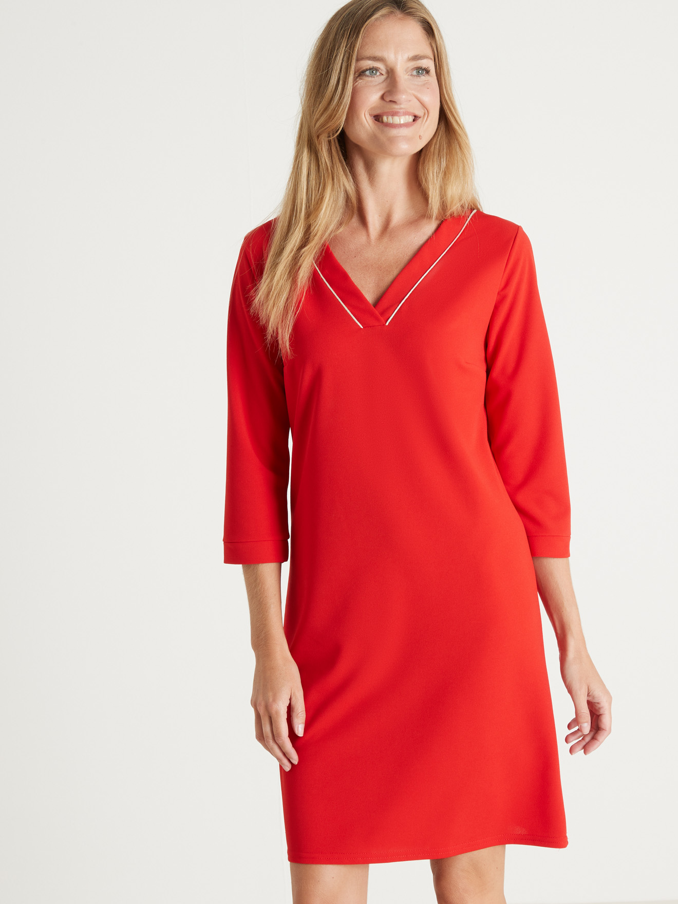Robe housse en maille fluide