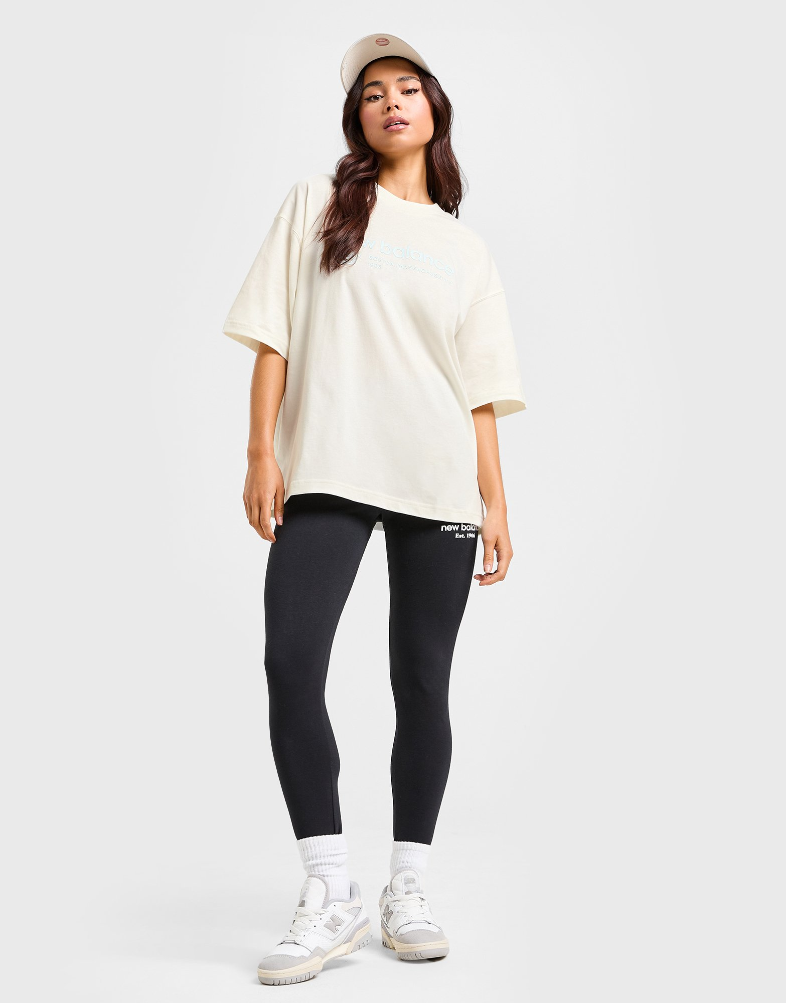New Balance T-shirt Linear Boyfriend Femme