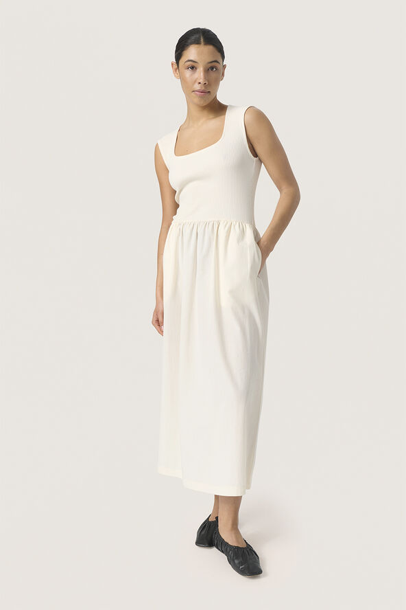 Soaked in Luxury SLSimone Phoebe Dress Whisper white