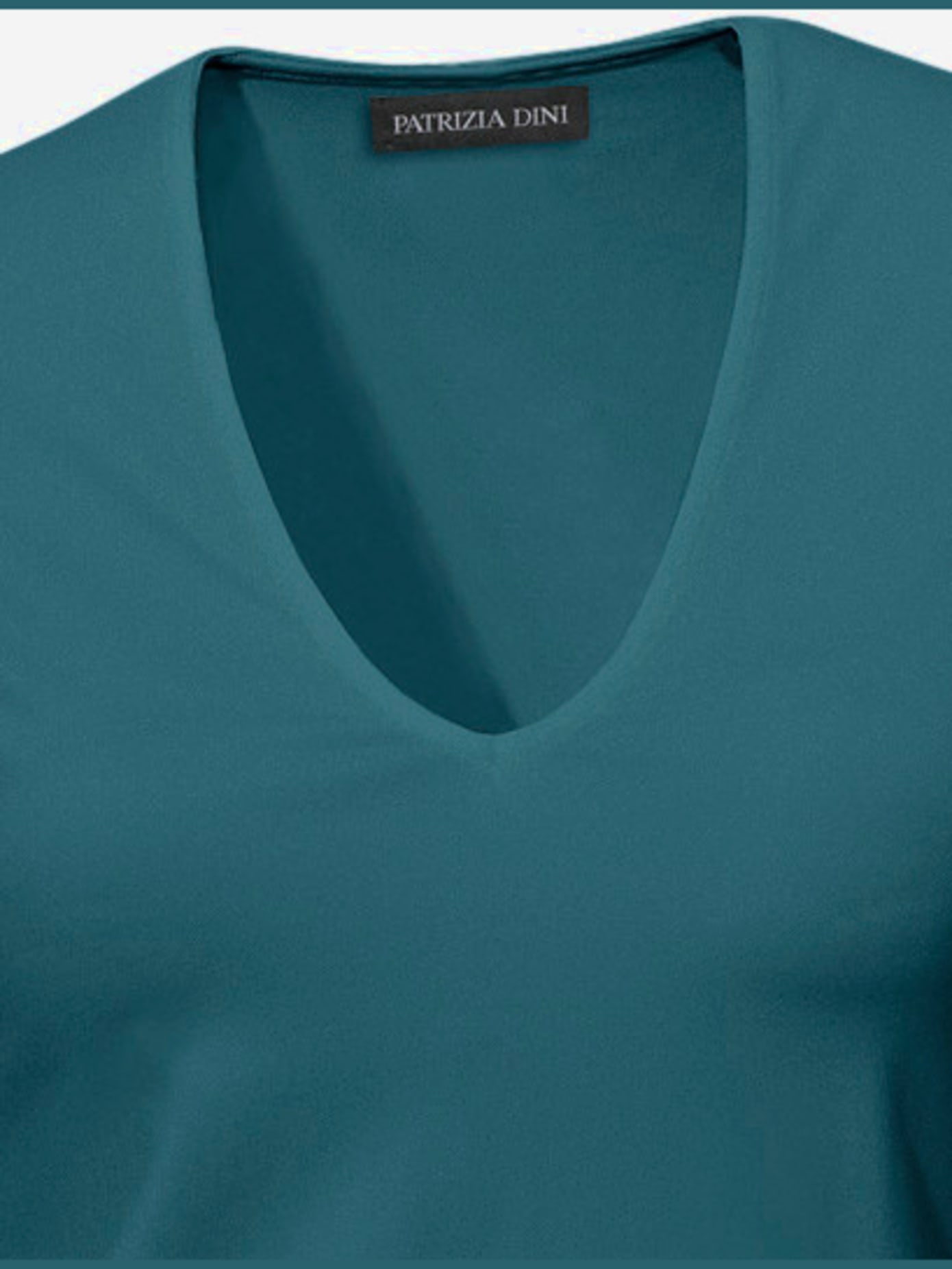 T-shirt en v manches mi-longues et encolure en v féminine