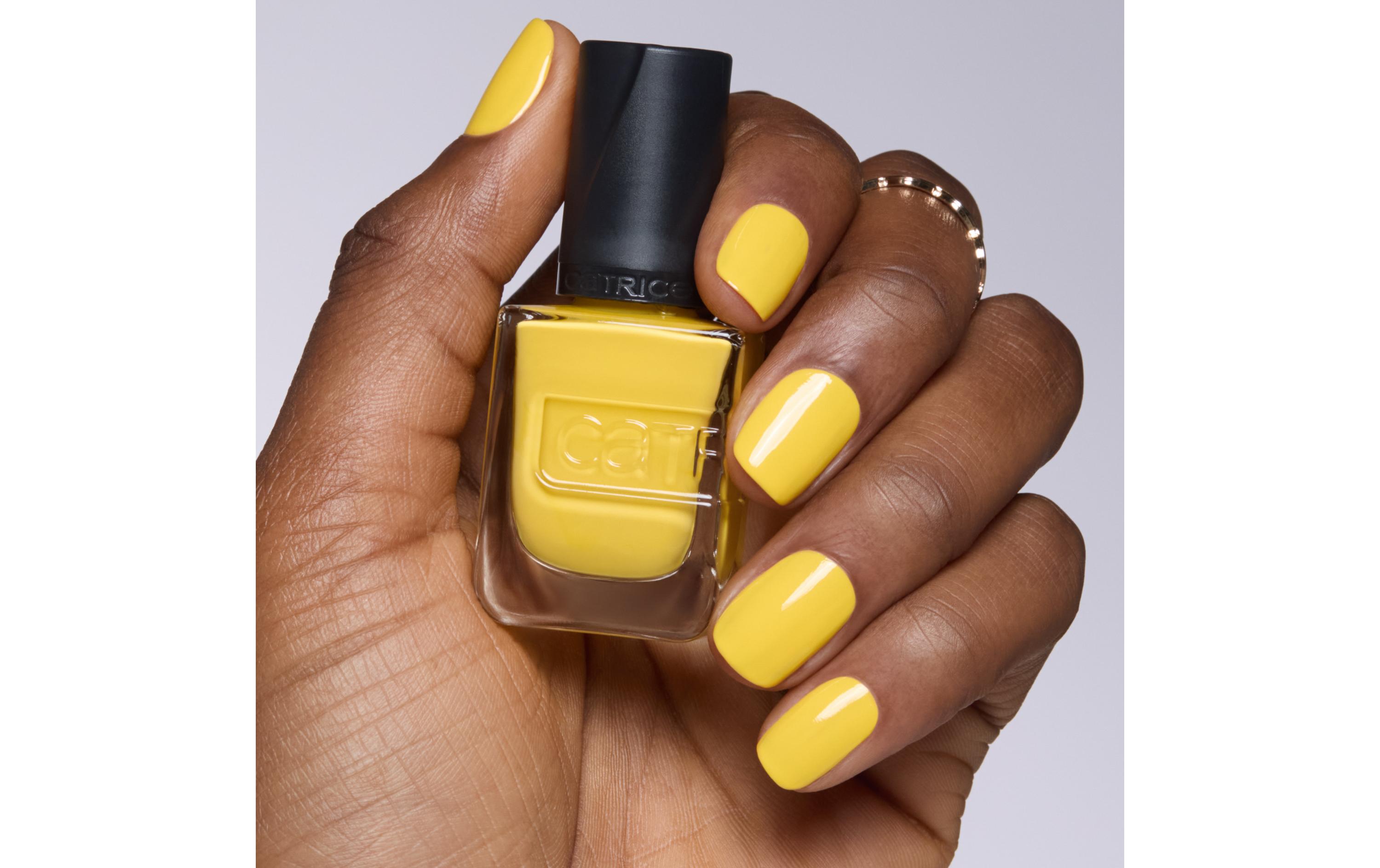 Nagellack Gel Affair 013 To Bee Or Not To BeeLanganhaltender Gel-Nagellack in einem tiefen, leuchtenden Gelbton
