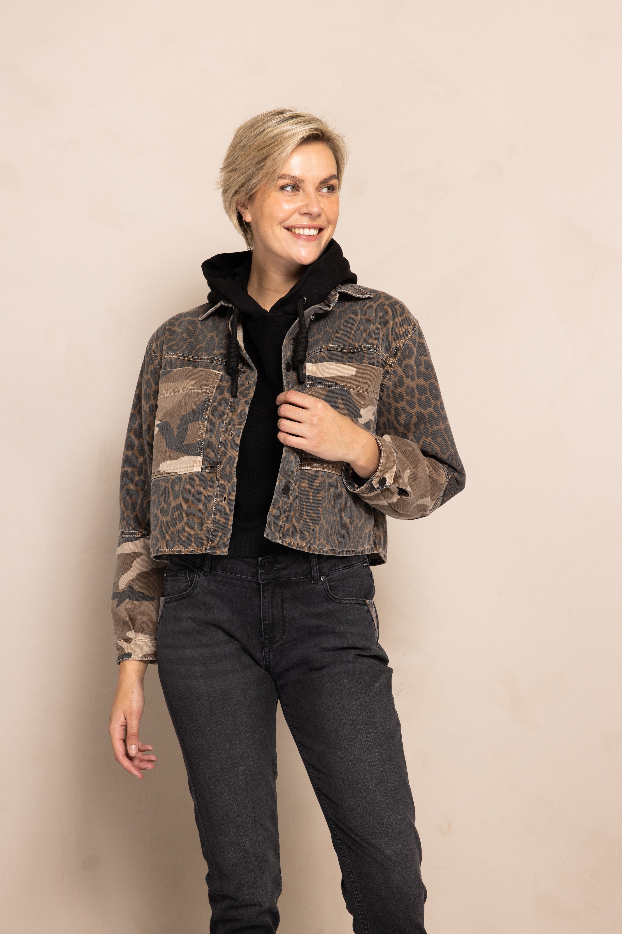 Zhrill Blouson »ZHLOUIE« ohne Kapuze mit Animal-Print