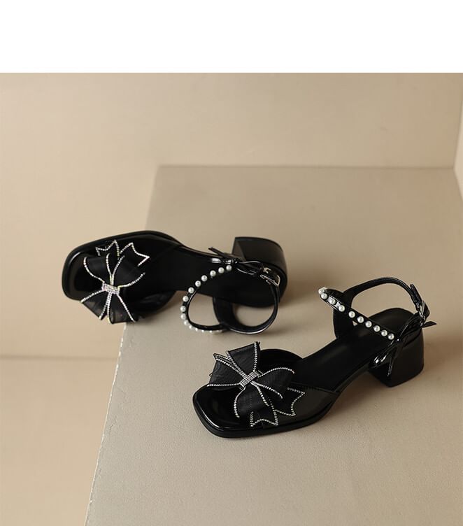Niuna - Sandalen met strik en dikke hak