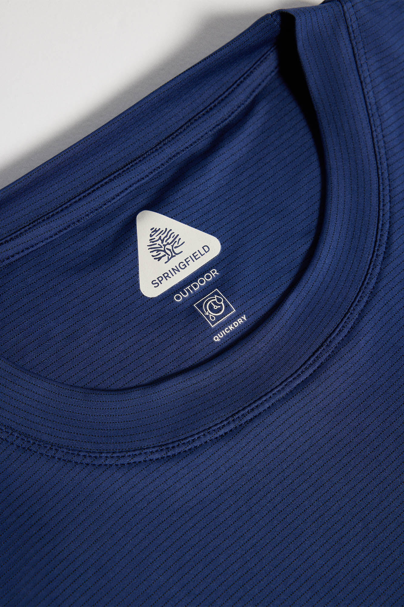 Camiseta Outdoor - azul médio