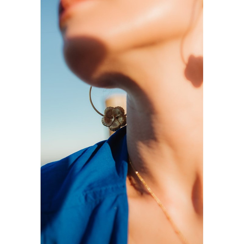boucles d'oreilles créoles fleurs doré à l'or fin - HÉLIOS