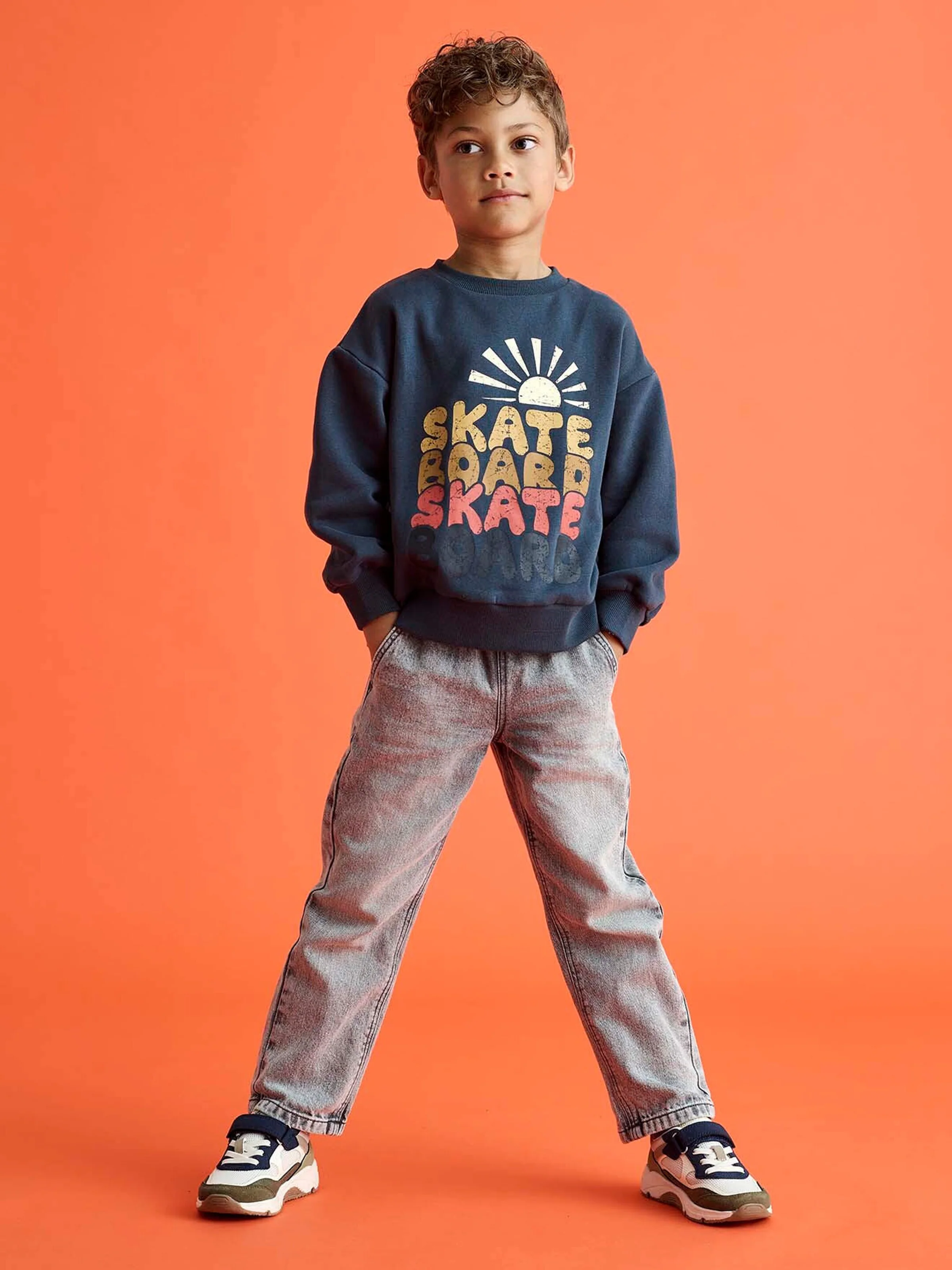 Vertbaudet Weite Jungen Jeans mit Dehnbund, Bundweite verstellbar grau