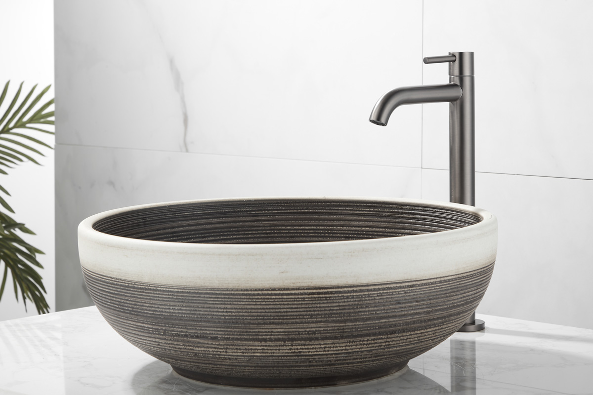 Saniclear Iron verhoogde toiletkraan verouderd ijzer - gunmetal