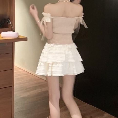 Letme - Off-shoulder crop top met ruches en knopen