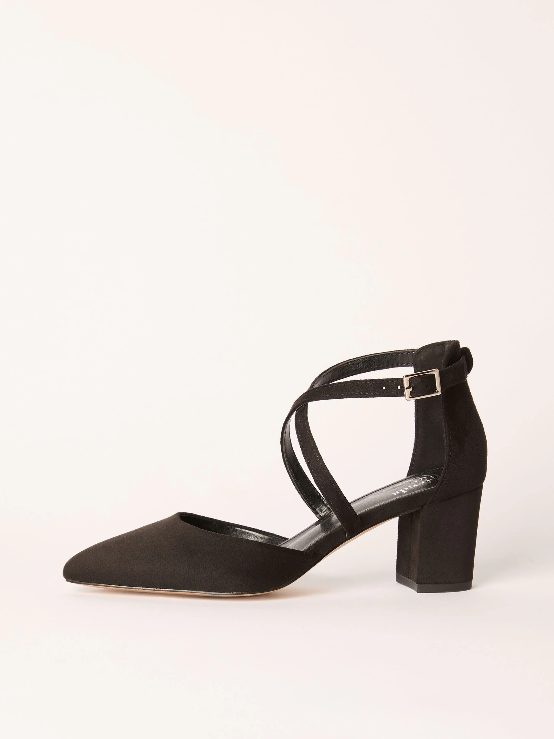 Zwart - Friends Like These pumps met blokhak en gekruiste bandjes