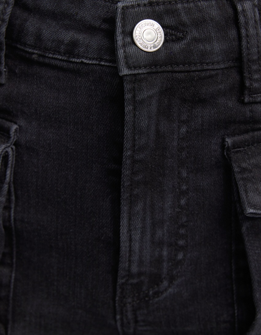 calça cargo boca de sino