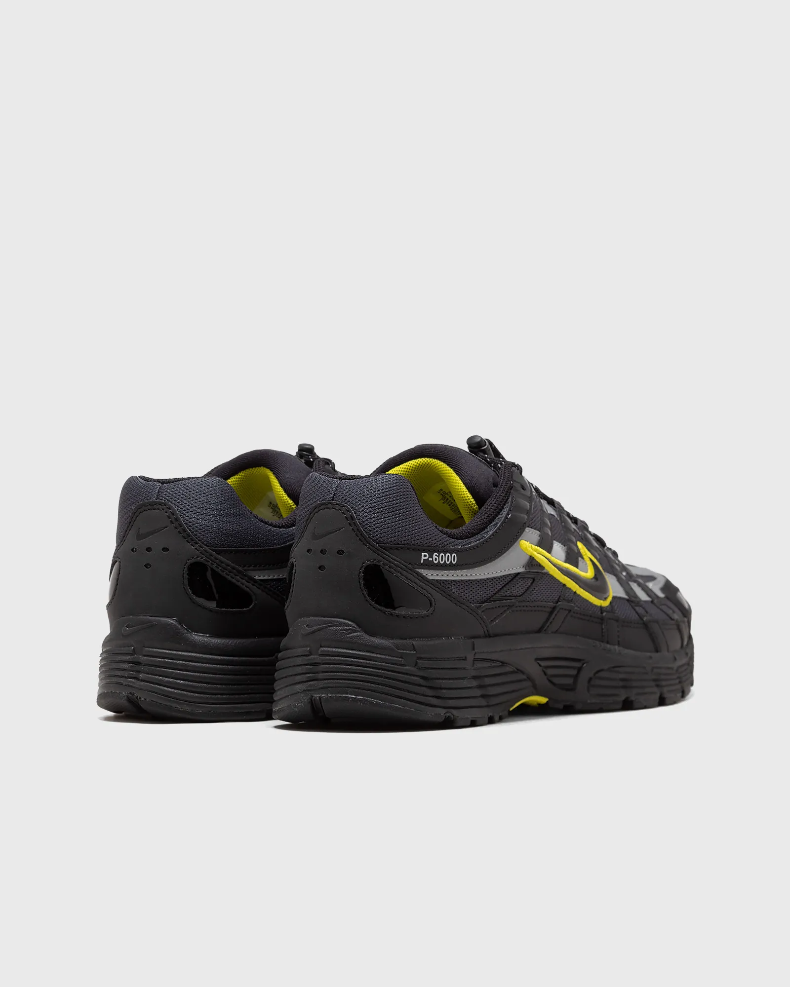 Nike WMNS NIKE P-6000