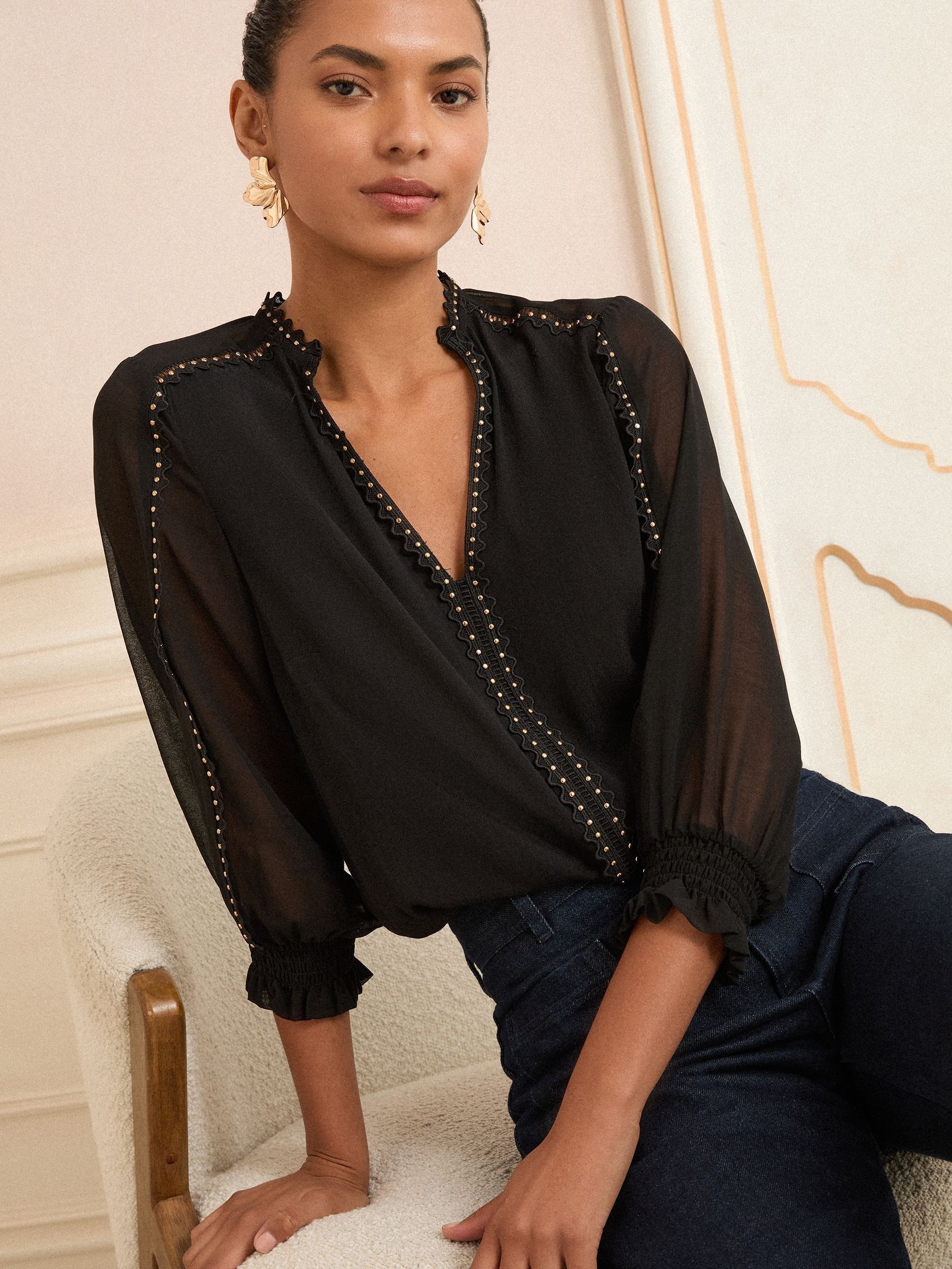 Zwart - Love & Roses blouse met V-hals en hardware met 3/4 mouwen
