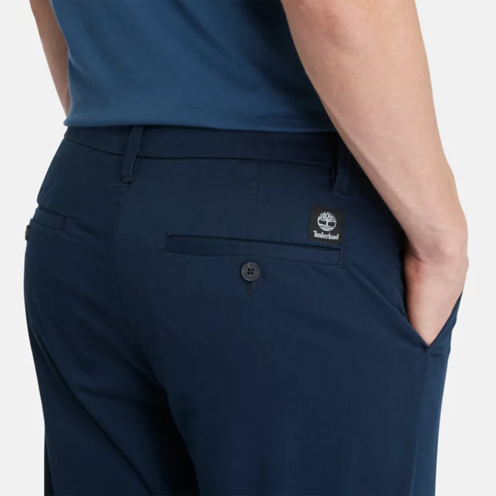 Calça chino Squam Lake Stretch para homem, na cor azul marinho.