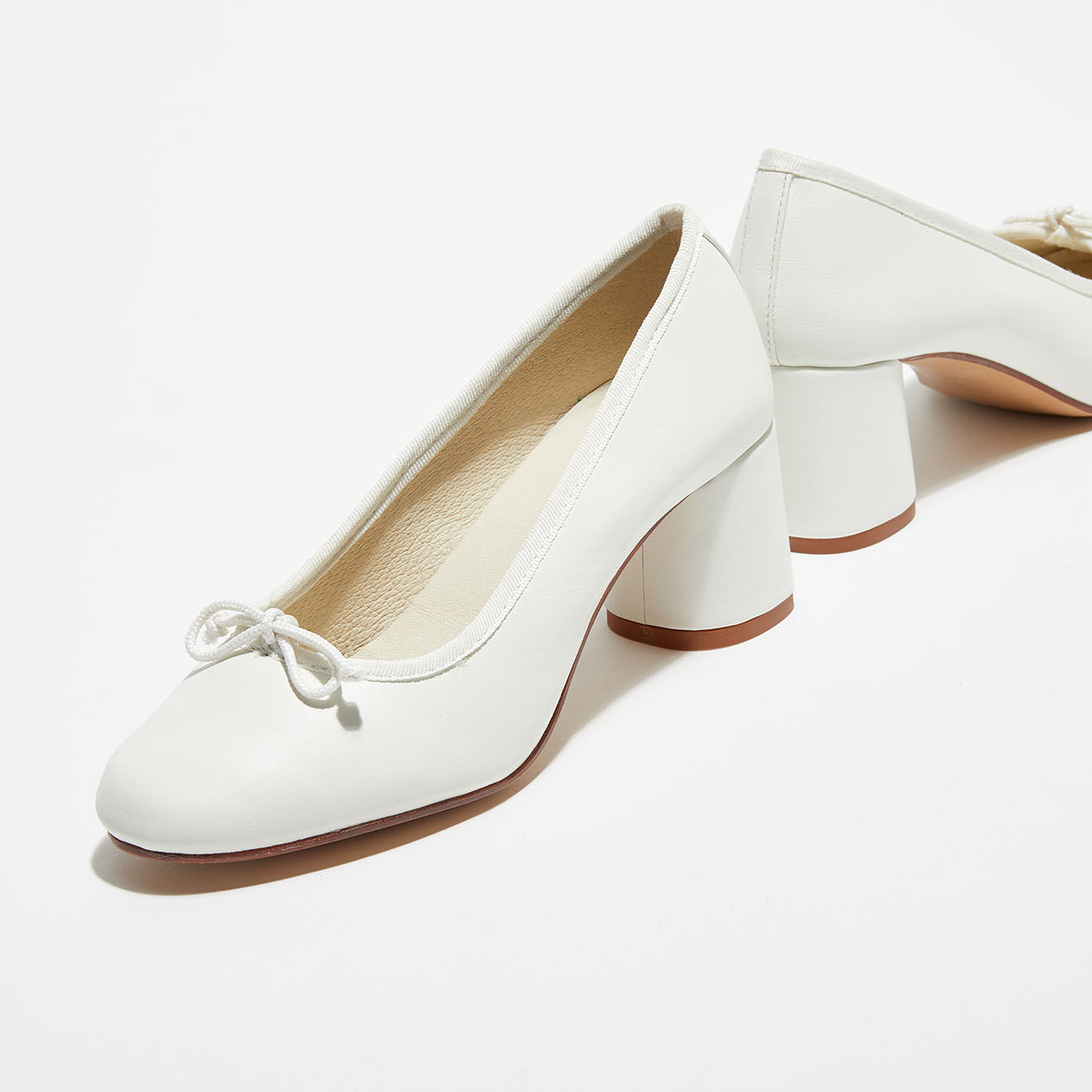 Quartier Latin Ballerines en Cuir Lisse Charlie blanc cassé - Talon 6 cm