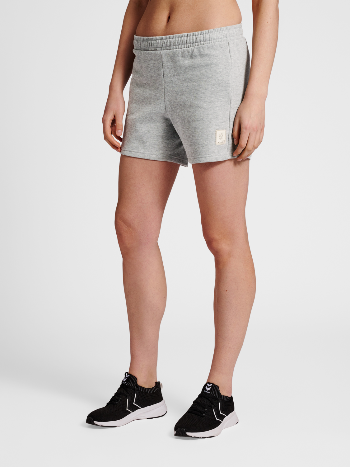 hmlGG12 SWEAT SHORTS WOMAN