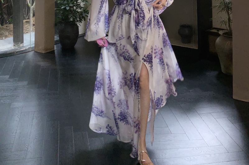Strawolf - Maxi-A-lijnjurk met lange mouwen, V-hals, bloemenprint, strik aan de voorkant en split