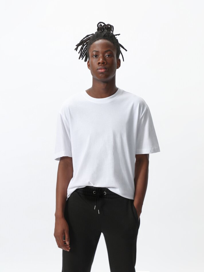 Calça jogger básica - Preta