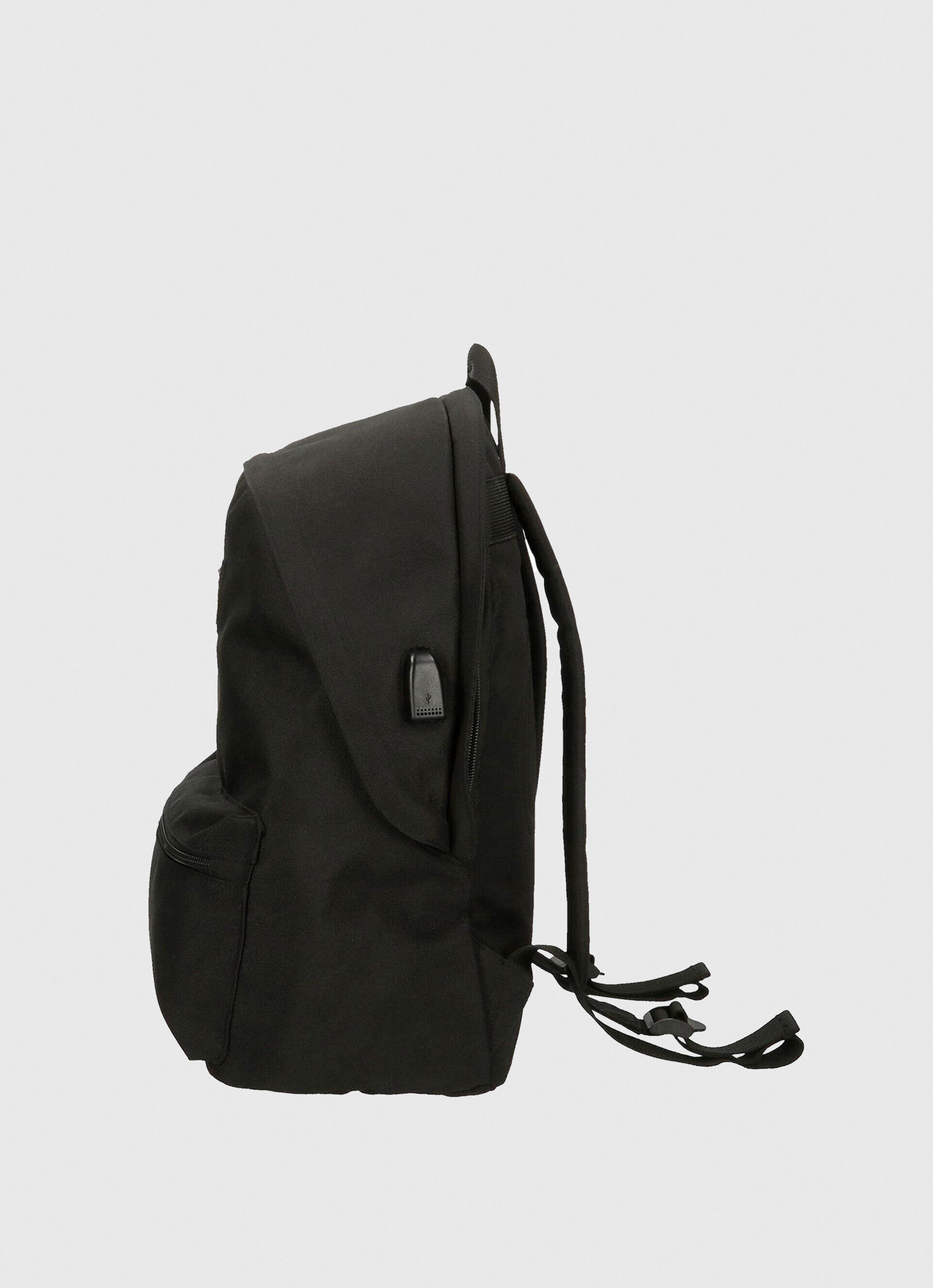 Mochila escolar lisa, cor preta, tamanho único.