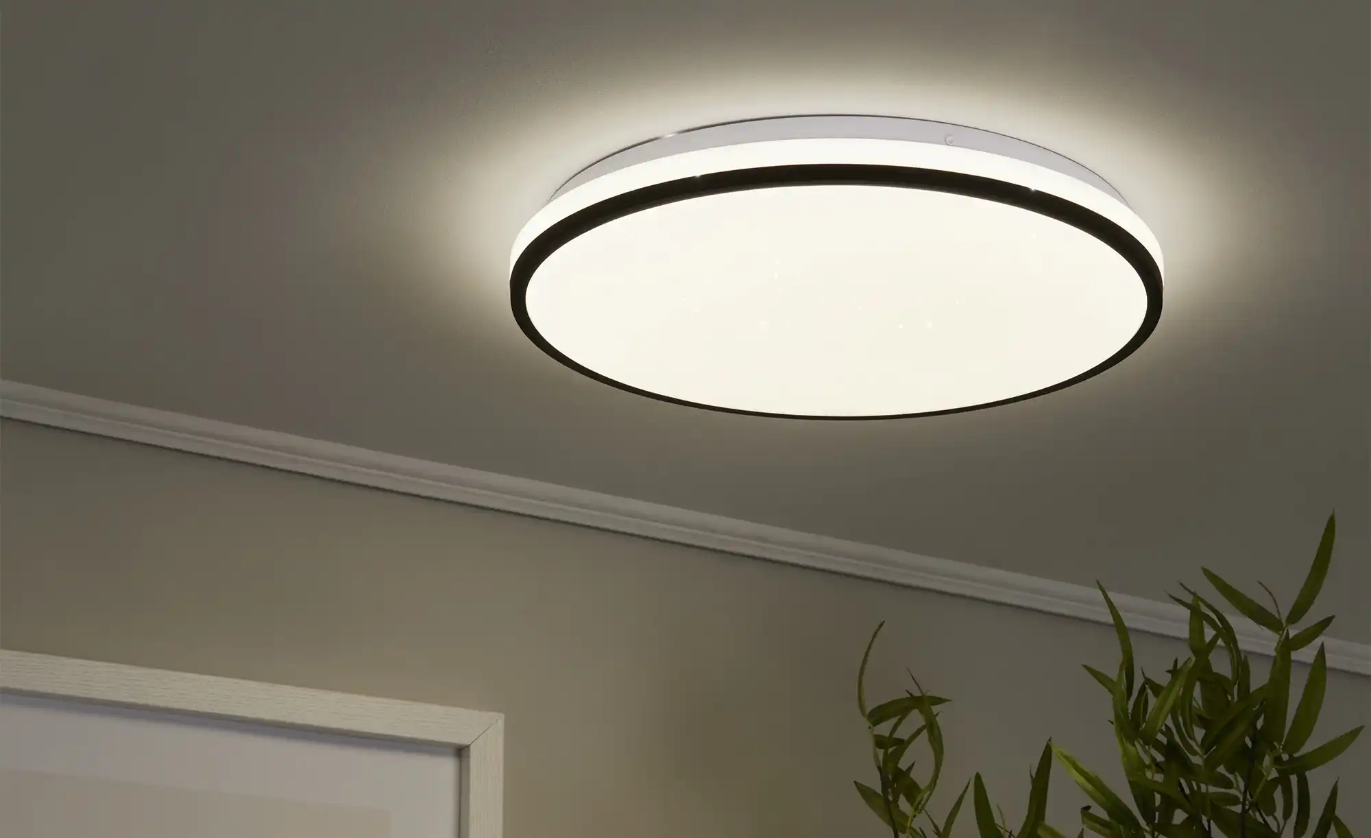 KHG LED-Deckenleuchte, schwarz mit Fernbedienung `klein