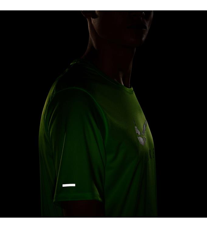 Nike Men Dri-FIT Run Division Hardloopshirt