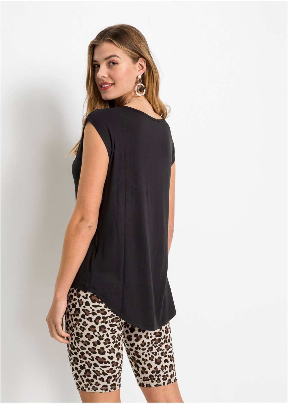 T-shirt avec broderie