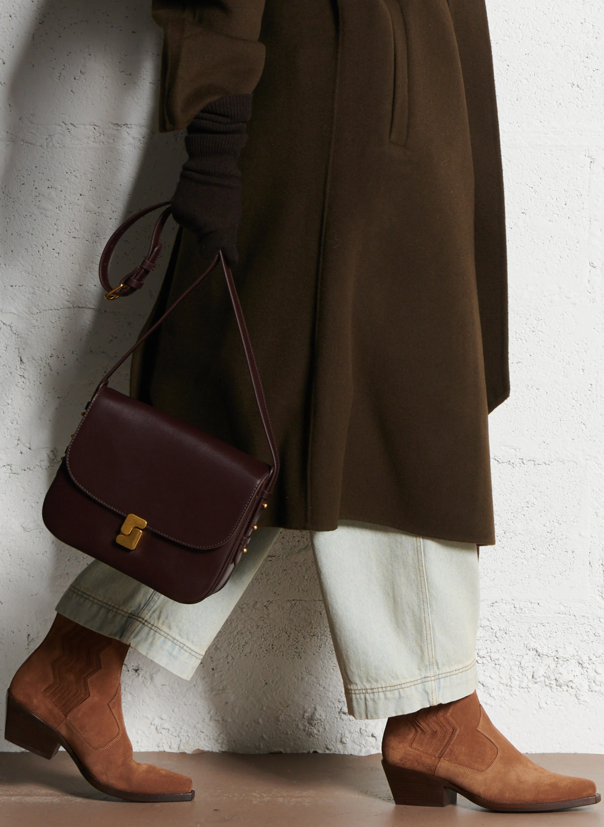 BELLISSIMA MAXI - Sac maxi bandoulière en cuir glacé en cuir| Violet