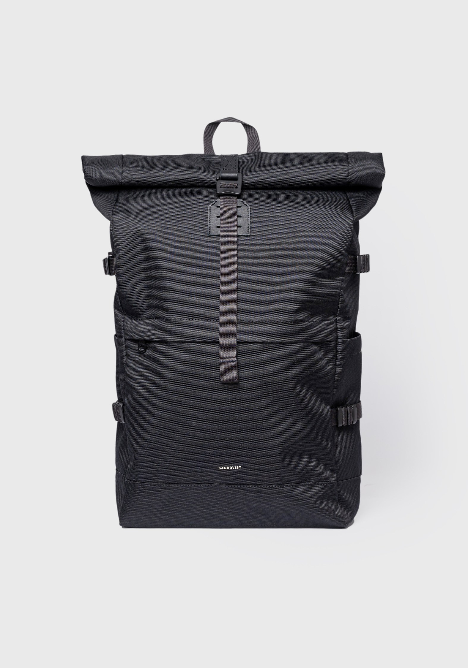 Sandqvist Rucksack Icon Rolltop Backpack L Black/Black With Black Leather
