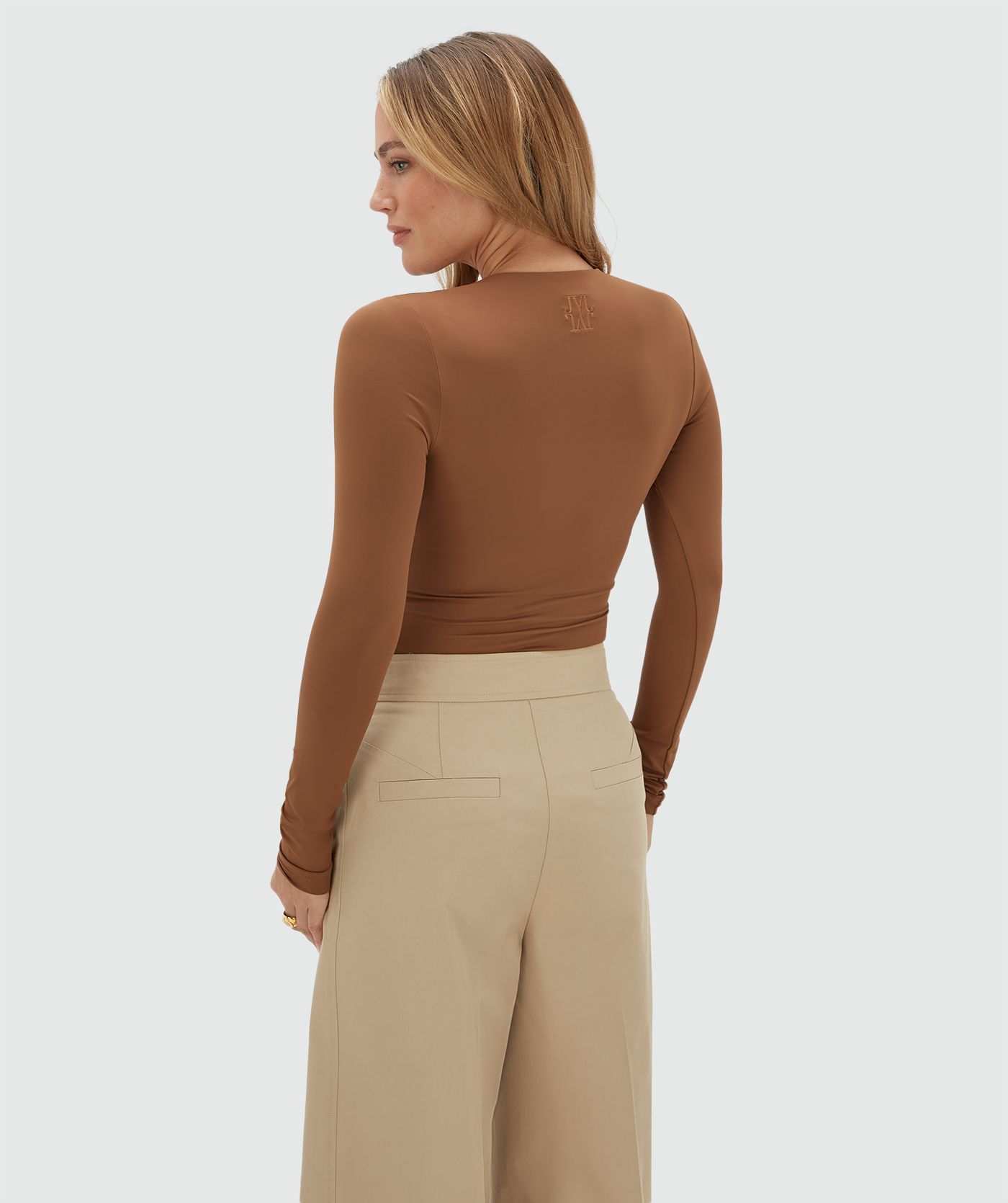 JV-WYREN slim fit body - cognac