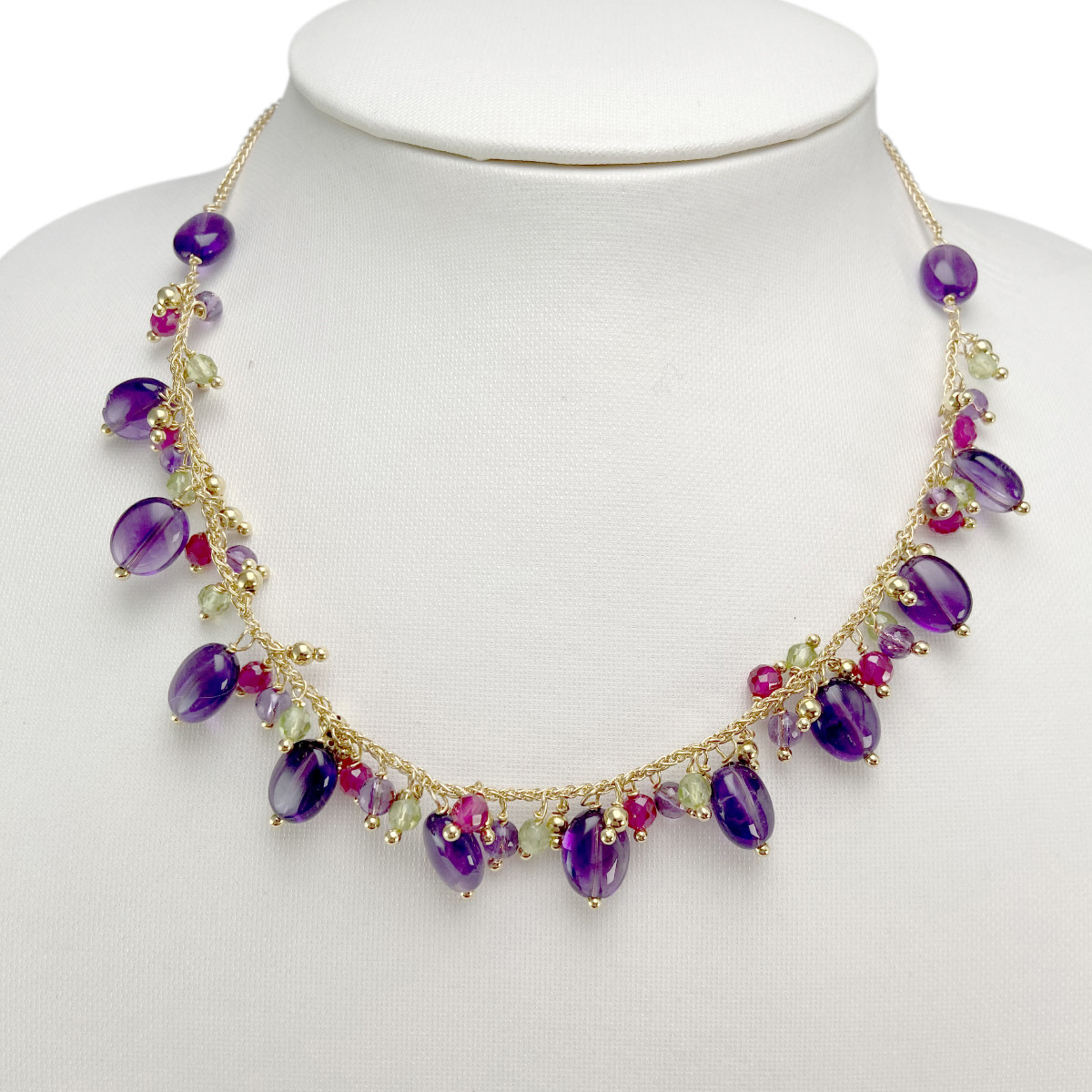 Collier d'occasion or 750 jaune boules en verre et améthystes 41 cm