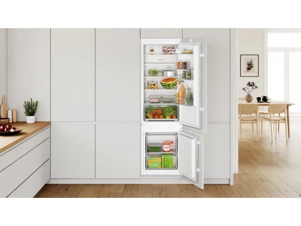 Bosch Serie | 2 KIV87NSE0 - Køleskab/fryser - bund-fryser - til indbygning - niche - bredde: 56 cm - dybde: 55 cm - højde: 177.5 cm - 270 liter - Klasse E