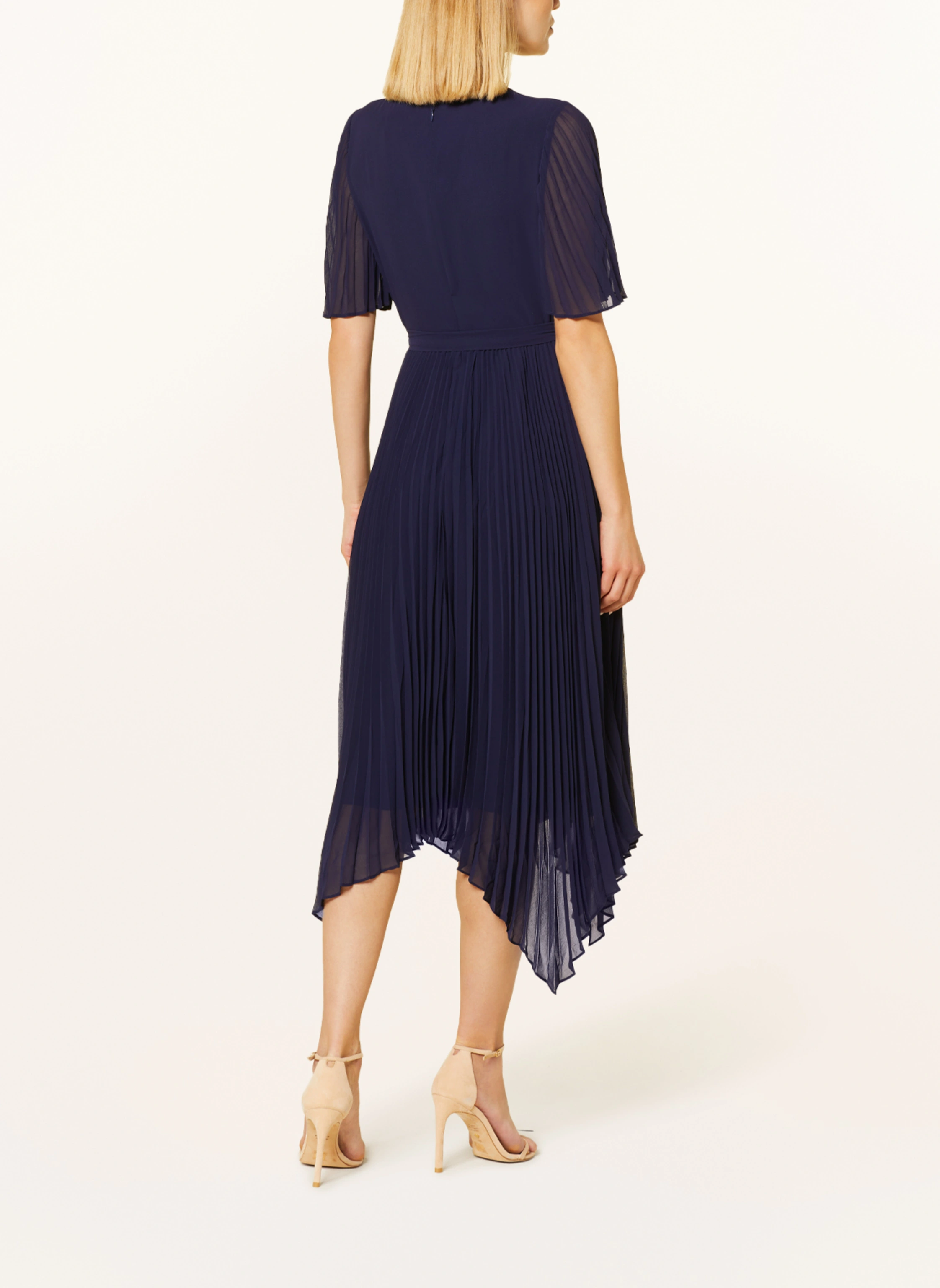 Phase Eight Plisseekleid KENDALL in Wickeloptik